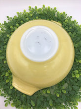 Load image into Gallery viewer, Town &amp; Country Cinderella Mixing Bowl Set
