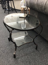 Load image into Gallery viewer, End Table
