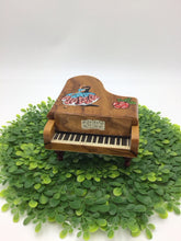 Load image into Gallery viewer, Music Box
