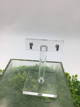 Load image into Gallery viewer, Earrings
