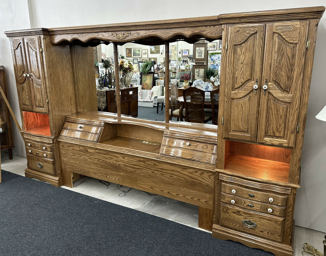 Oak Bed
