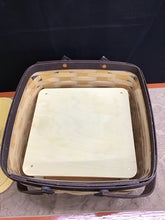 Load image into Gallery viewer, Longaberger Basket
