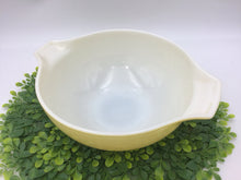 Load image into Gallery viewer, Town &amp; Country Cinderella Mixing Bowl Set
