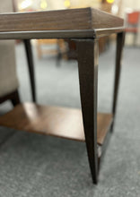 Load image into Gallery viewer, End Table
