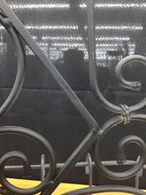 Load image into Gallery viewer, Longaberger Longaberger Basket
