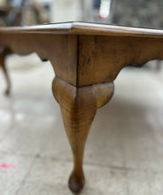 Load image into Gallery viewer, Oak Coffee Table
