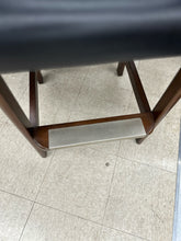 Load image into Gallery viewer, Stool

