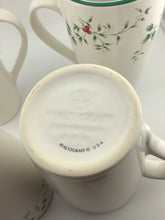Load image into Gallery viewer, Set/4 Winterberry Latte Mugs 6 1/4"
