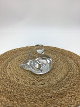 Load image into Gallery viewer, Baccarat Crystal cudding Cat sculpture
