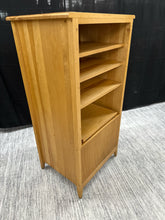 Load image into Gallery viewer, Cabinet
