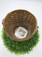 Load image into Gallery viewer, Longaberger Longaberger Basket
