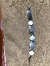 Load image into Gallery viewer, Bracelet
