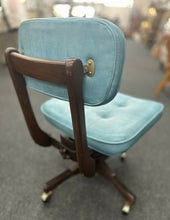 Load image into Gallery viewer, desk chair
