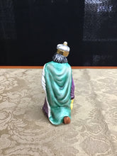 Load image into Gallery viewer, Hummel Holiday Decor

