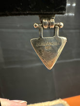 Load image into Gallery viewer, Earrings
