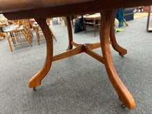 Load image into Gallery viewer, Table
