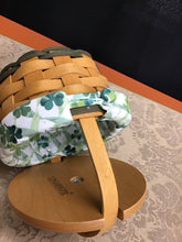 Load image into Gallery viewer, Longaberger Basket
