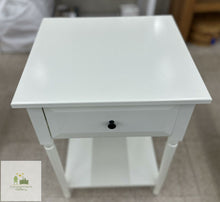 Load image into Gallery viewer, Table
