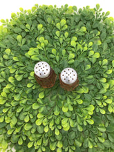Load image into Gallery viewer, Salt and Pepper Shaker
