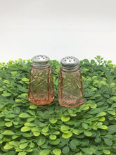 Load image into Gallery viewer, Salt and Pepper Shaker

