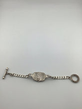 Load image into Gallery viewer, Mogul style baroque scroll toggle chain

