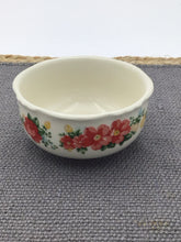 Load image into Gallery viewer, Pioneer Woman Dishes/Cookware Misc.
