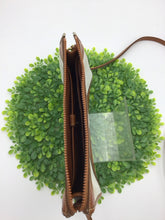 Load image into Gallery viewer, Dooney and Bourke Purse
