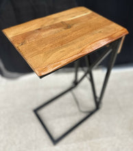 Load image into Gallery viewer, Table
