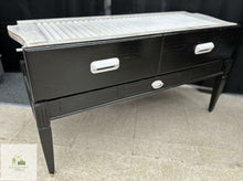 Load image into Gallery viewer, Table
