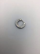 Load image into Gallery viewer, Earrings
