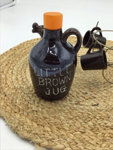 Load image into Gallery viewer, fairway Donkey/Cart Little Brown Jug &amp; 4 Shot Glasses
