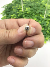 Load image into Gallery viewer, Earrings
