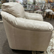 Load image into Gallery viewer, Natuzzi Occasional Chair
