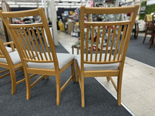 Load image into Gallery viewer, Set of 4 chairs
