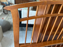 Load image into Gallery viewer, Thomasville Bed
