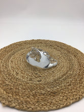 Load image into Gallery viewer, Baccarat Crystal cudding Cat sculpture
