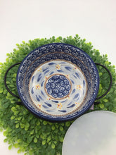 Load image into Gallery viewer, 3 Pc Temptaions Old World Blue 8" Round Dish w/Lid &amp; Wire Rack
