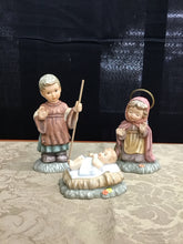 Load image into Gallery viewer, Hummel Holiday Decor
