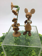 Load image into Gallery viewer, zgebirge Wendt &amp; Kuhn Wooden Figurines Germany
