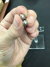 Load image into Gallery viewer, Earrings
