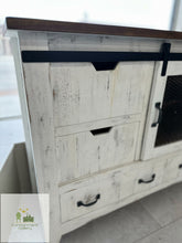 Load image into Gallery viewer, Dresser
