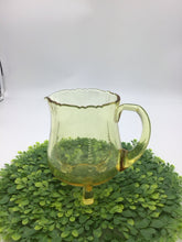 Load image into Gallery viewer, Heisey Sahara Empress 3 Pint Footed Jug

