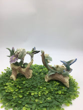 Load image into Gallery viewer, Set/2 Porcelain Hummingbirds
