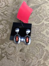 Load image into Gallery viewer, Earrings
