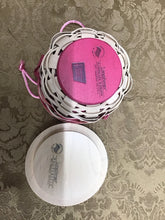 Load image into Gallery viewer, Longaberger Basket
