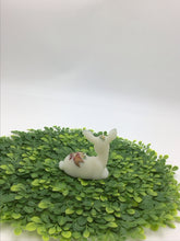 Load image into Gallery viewer, Ivory Fawn Poinsettias
