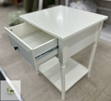 Load image into Gallery viewer, Table
