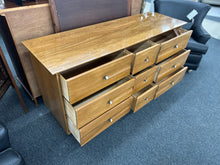 Load image into Gallery viewer, Dresser
