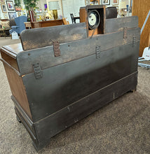Load image into Gallery viewer, Chest

