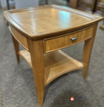 Load image into Gallery viewer, End Table
